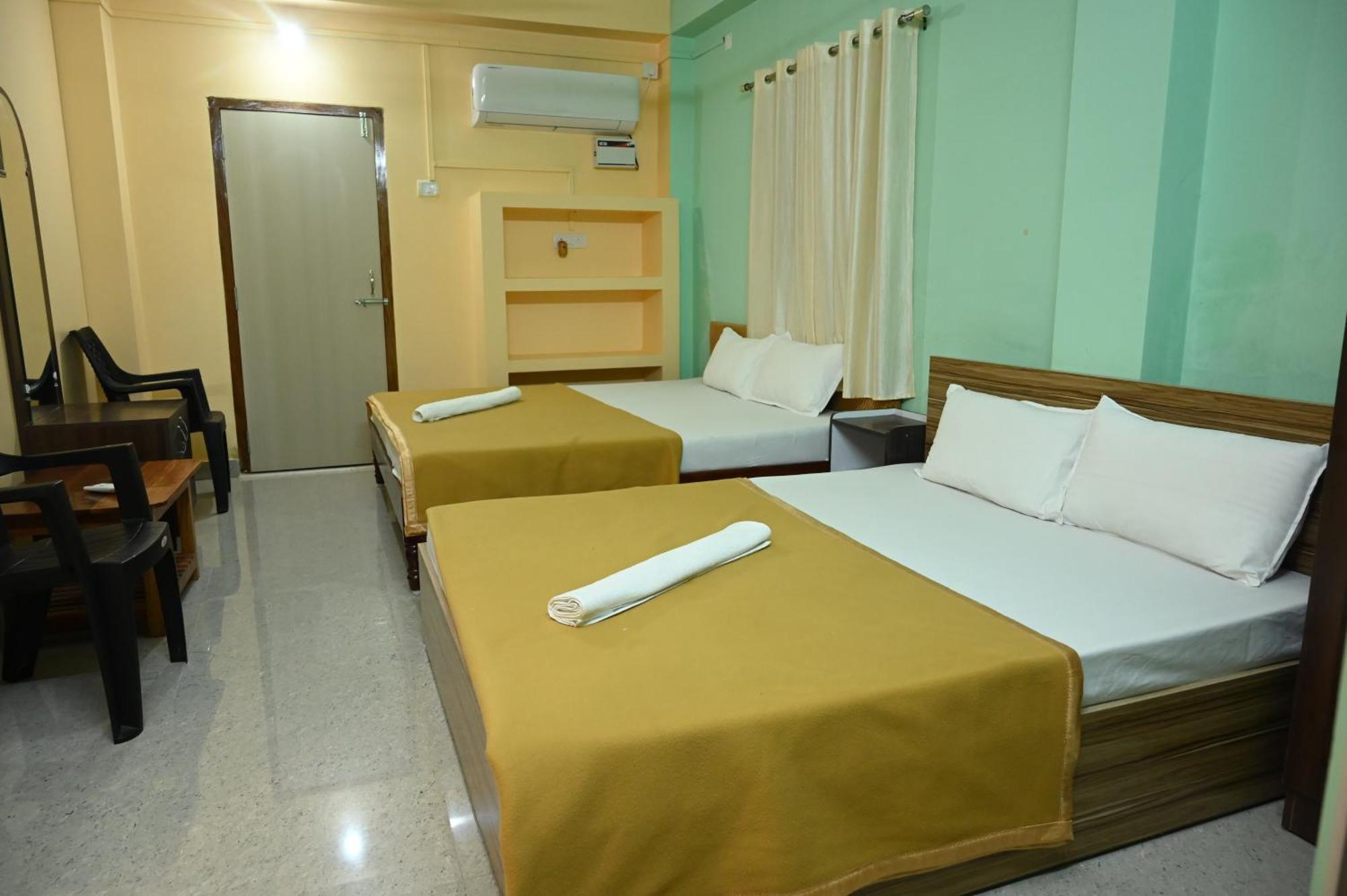 Appartement Royal Seaview Residency à Port Blair Extérieur photo